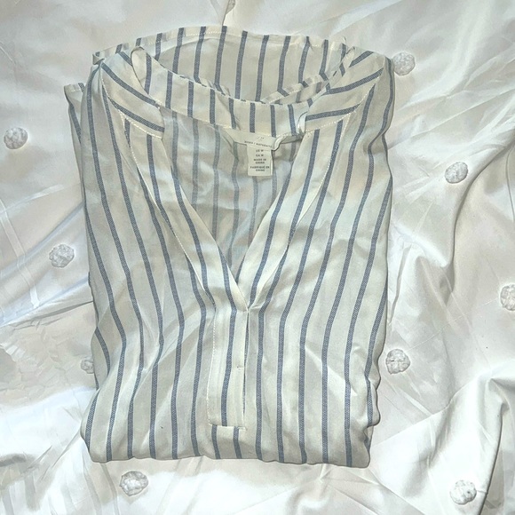 💙H&M Maternity Surplice-Neck Tunic Top 🩵🤍💙 - Picture 4 of 9